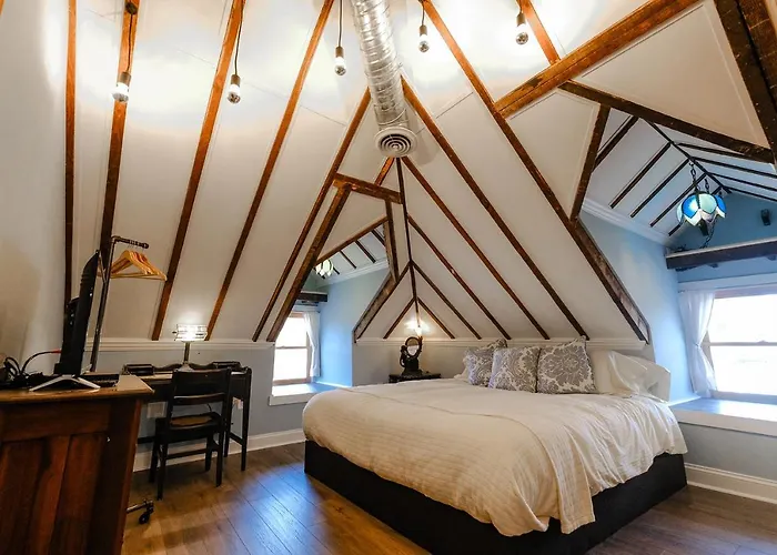 Double Oaks Bed & Breakfast