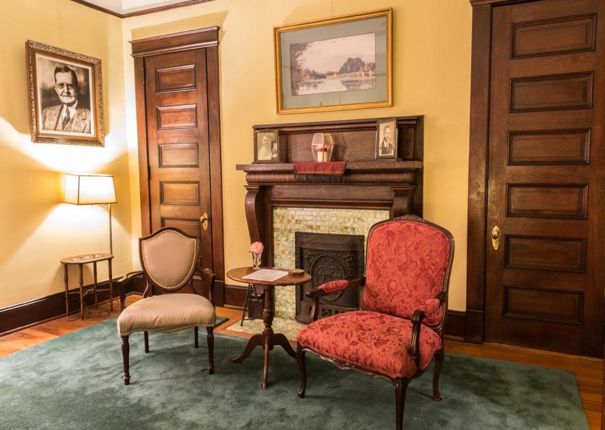 Bed & Breakfast Double Oaks Bed & Breakfast Greensboro
